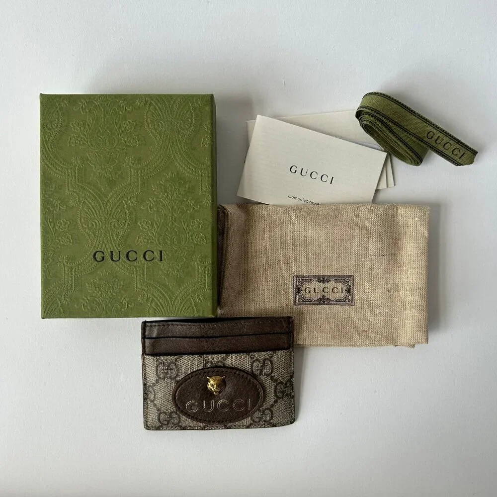GUCCI SIGNATURE NEO VINTAGE GG SUPREME CARD HOLDER WALLET